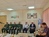 همدلی درمانی و نظامی: قدردانی فرمانده پادگان آموزشگاه رزم مقدماتی  ولیعصر (عج) از مدافعان سلامت در بیمارستان امام خمینی (ره)