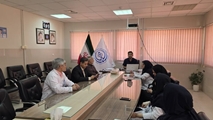 نشست تخصصی پایش سنجه‌های عملکردی واحدها در بیمارستان حضرت امام خمینی(ره) آباده برگزار شد